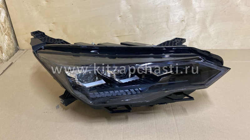 Фара головного света правая  Dongfeng Shine Max B018610